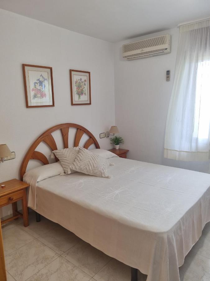 Costa Daurada Apartaments - Paraisol Salou Bagian luar foto